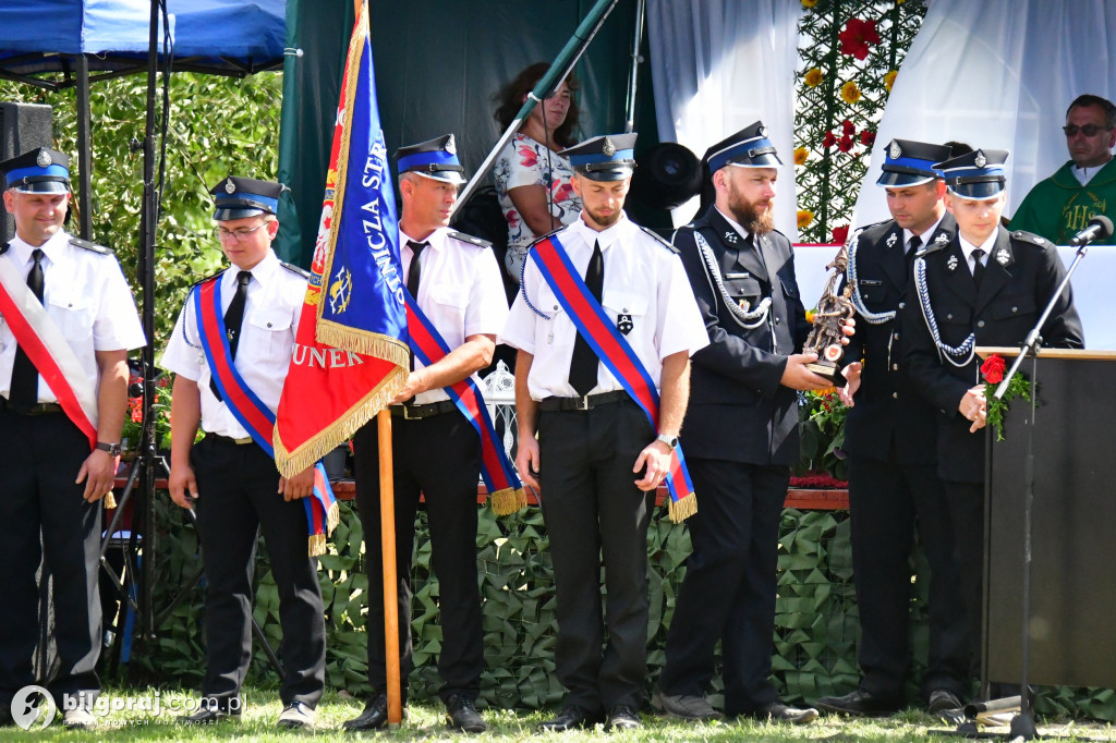 W Żurawiu, strażacy gaszą od 100 lat