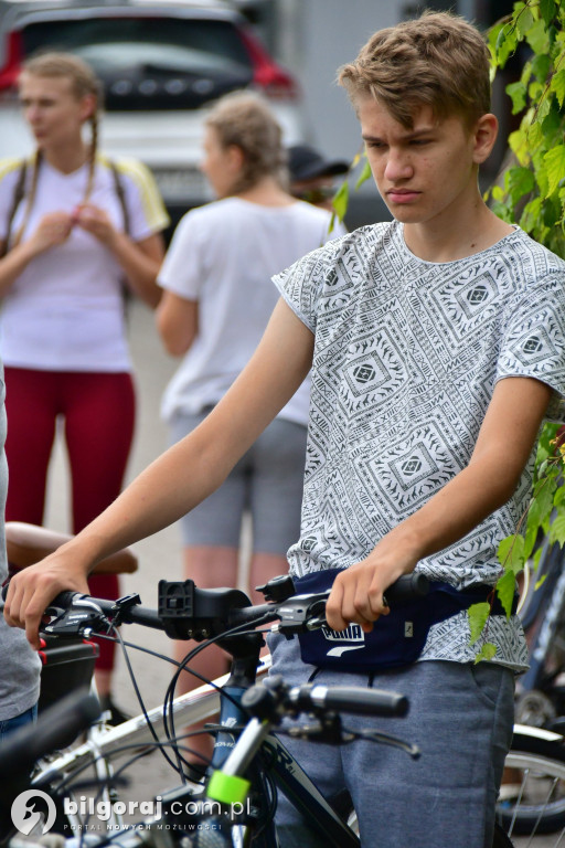 Ruszyli rowerami na żurawinowy szlak