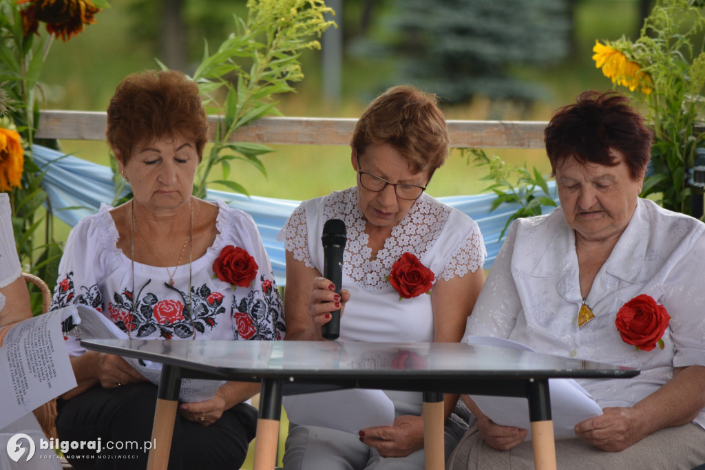 Zabawa w Dylach. W rolach głównych seniorzy