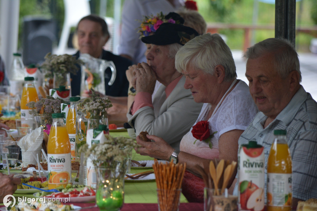 Zabawa w Dylach. W rolach głównych seniorzy