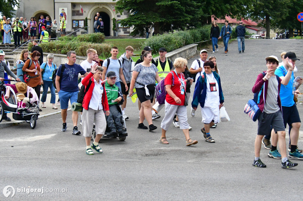 Pielgrzymi 3 sierpnia 2023 roku wyruszyli z Biłgoraja
