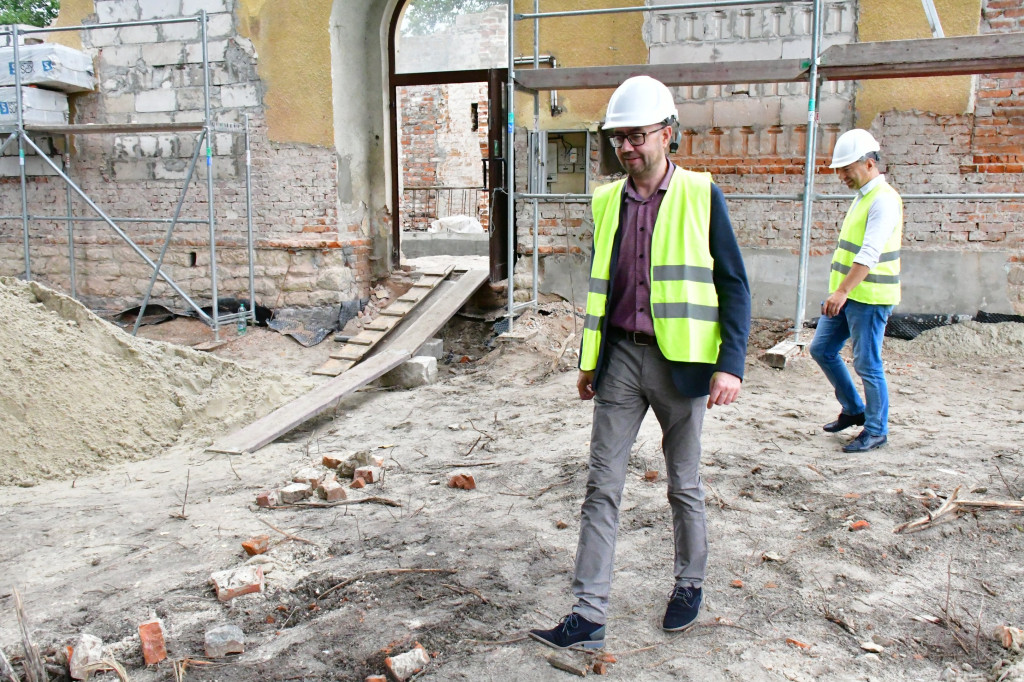 Muzeum w Osuchach rośnie