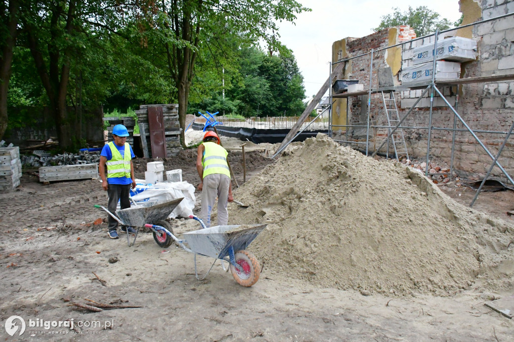 Muzeum w Osuchach rośnie