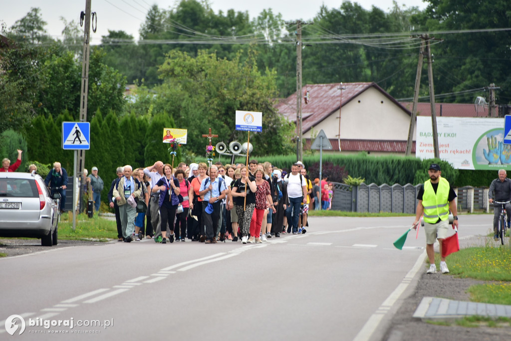 Pielgrzymi z Biłgoraja w drodze
