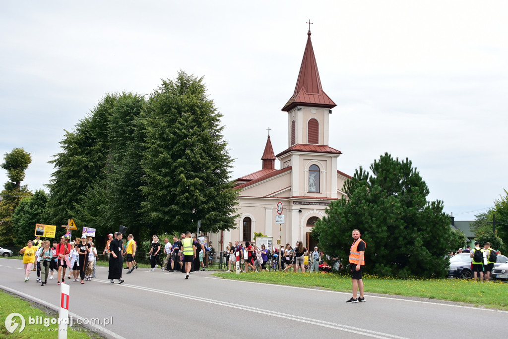 Pielgrzymi z Biłgoraja w drodze