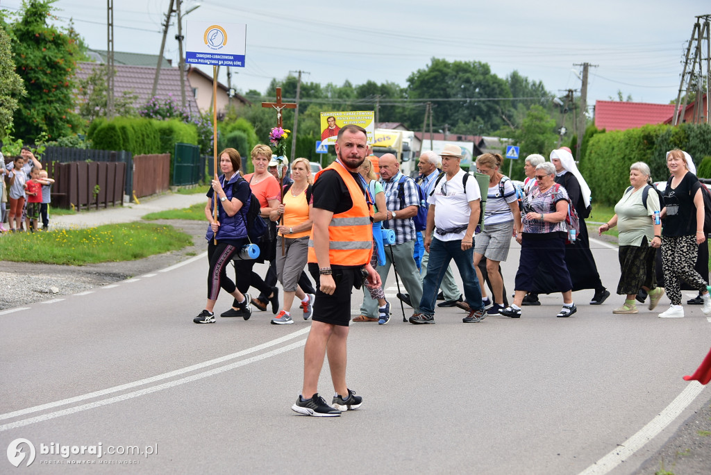 Pielgrzymi z Biłgoraja w drodze