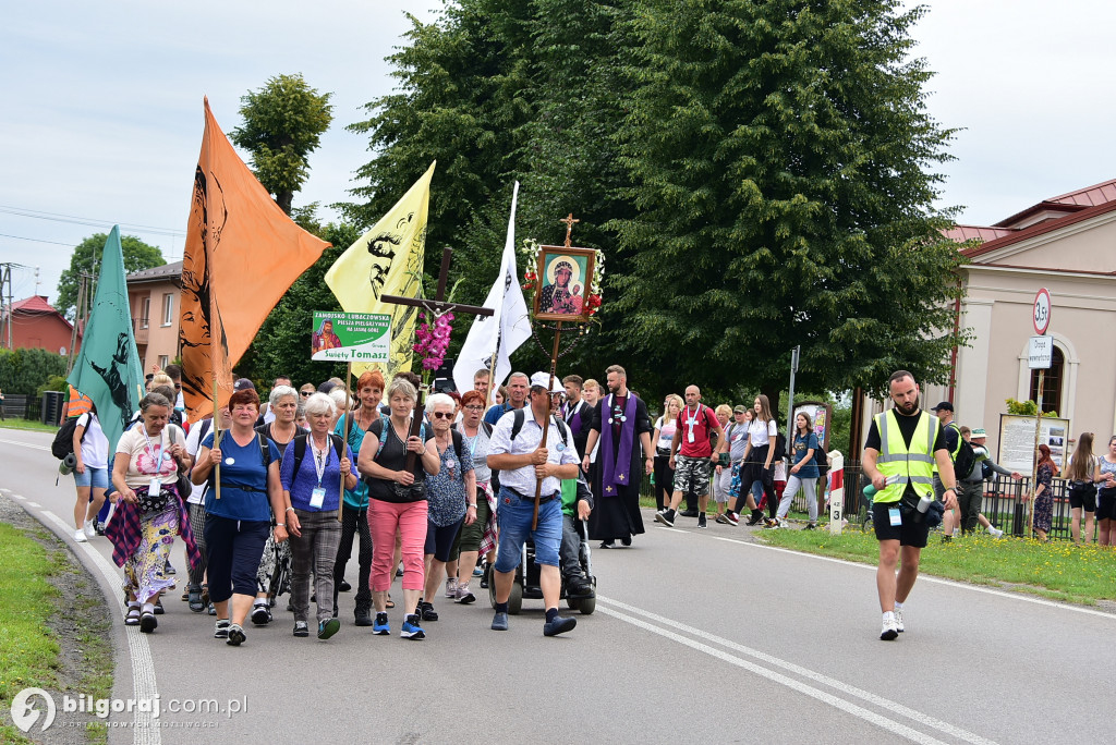 Pielgrzymi z Biłgoraja w drodze