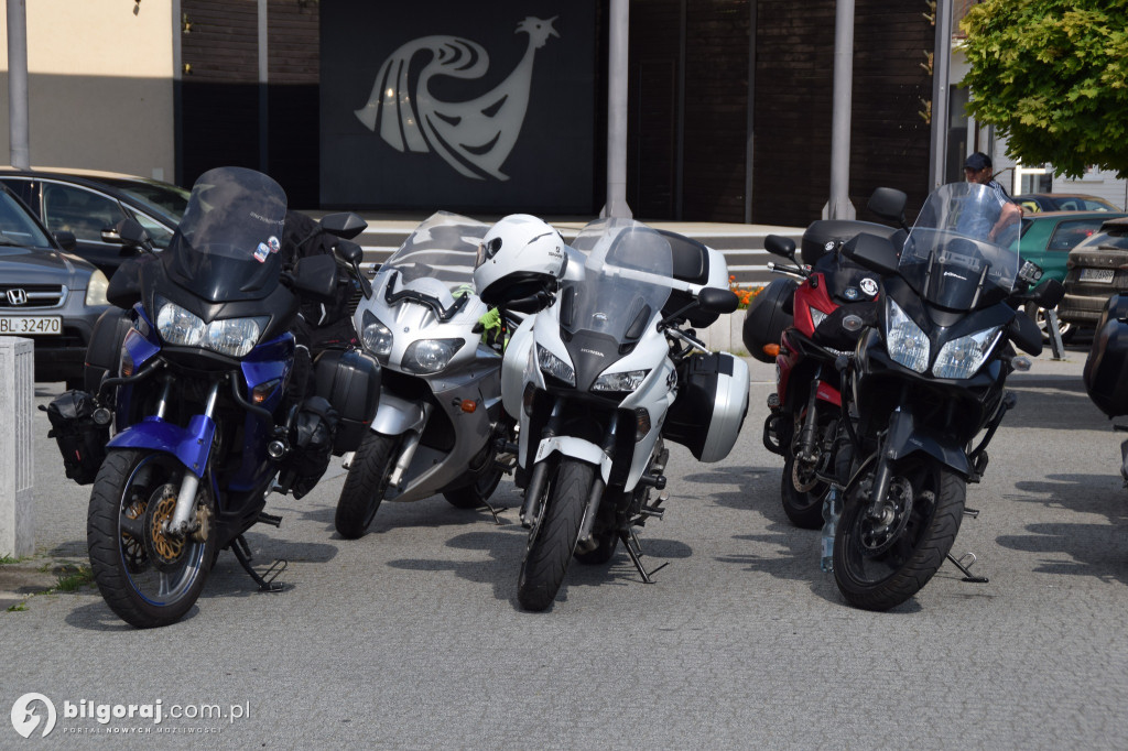 Przystanek Tarnogród na trasie VI Roztoczańskiego Spotkania Motocyklistów