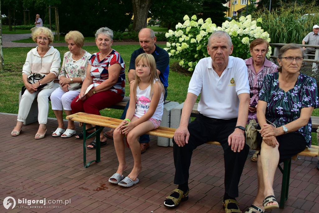 Biłgoraj. Trzeci wieczorek przy fontannie za nami
