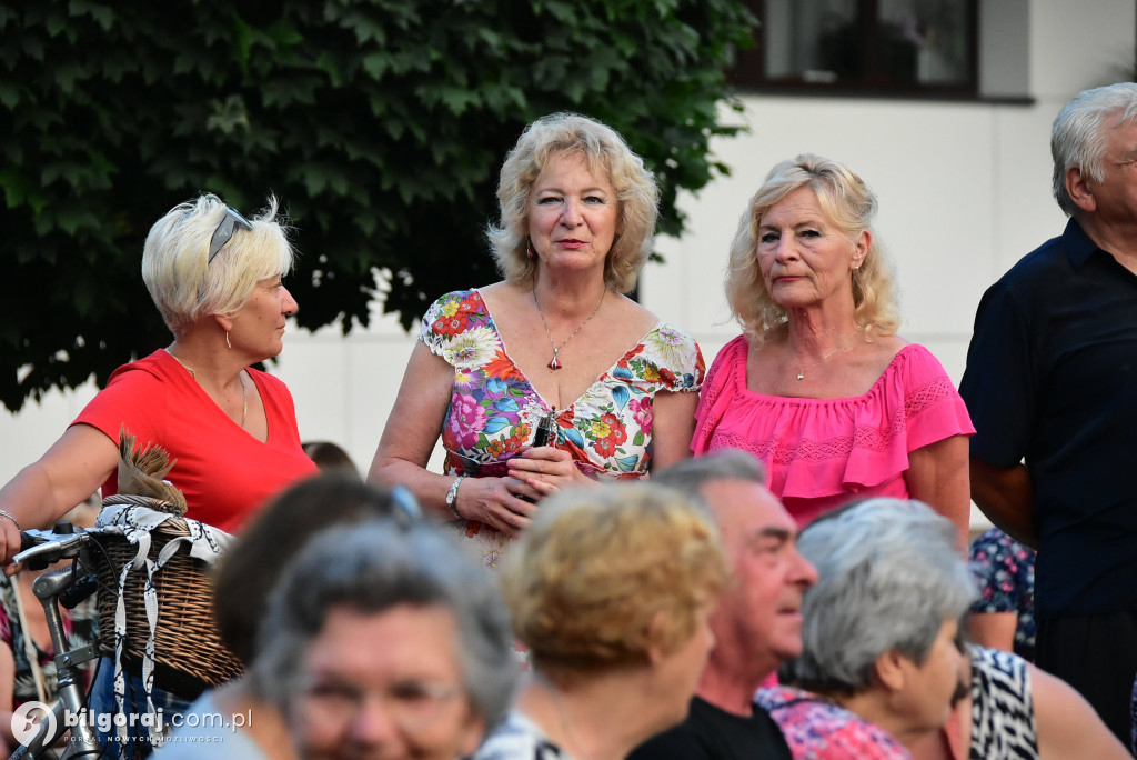 Biłgoraj. Trzeci wieczorek przy fontannie za nami