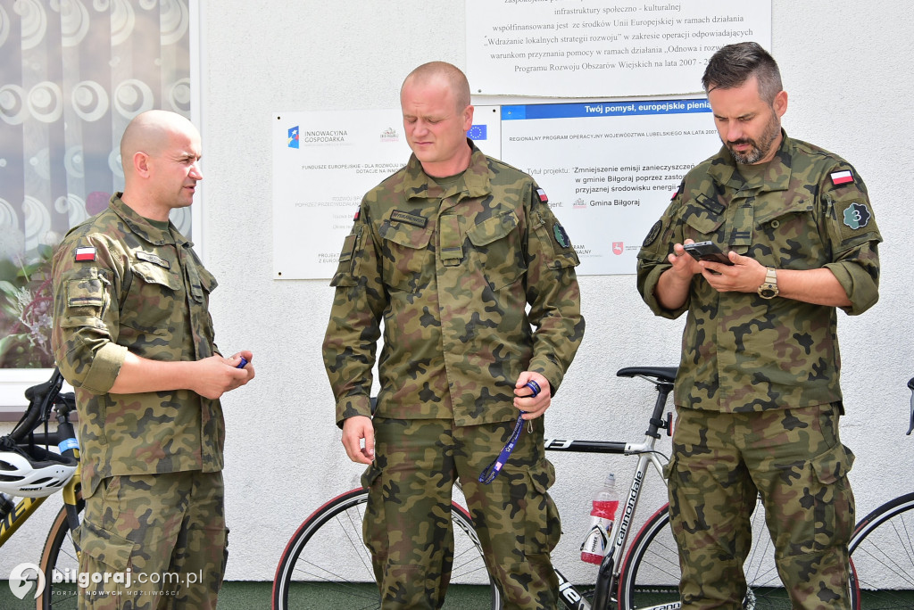 Rajd weterana przejechał przez Dąbrowicę