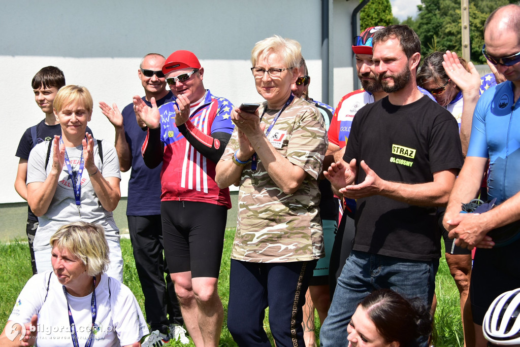 Rajd weterana przejechał przez Dąbrowicę