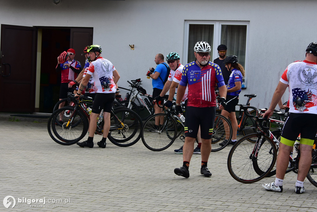 Rajd weterana przejechał przez Dąbrowicę