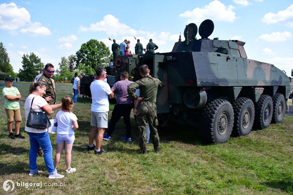 Silna Biało - Czerwona, czyli militarny piknik na biłgorajskim Autodromie