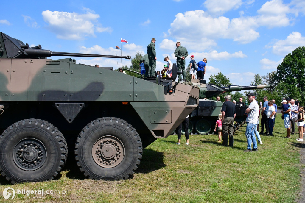 Silna Biało - Czerwona, czyli militarny piknik na biłgorajskim Autodromie