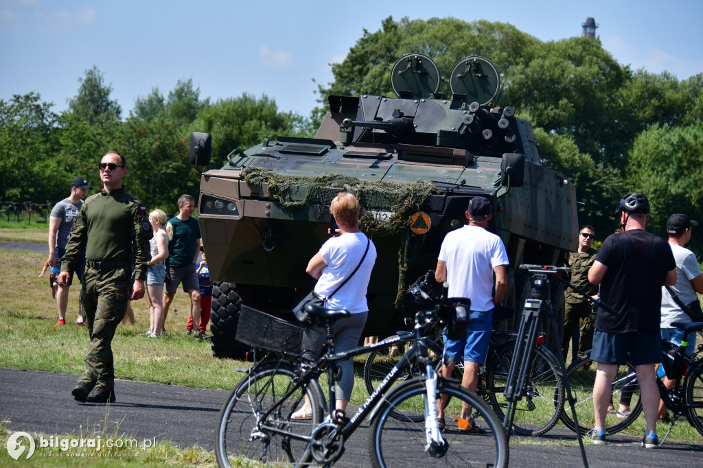Silna Biało - Czerwona, czyli militarny piknik na biłgorajskim Autodromie