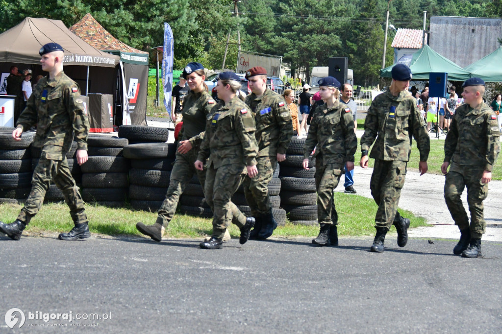 Silna Biało - Czerwona, czyli militarny piknik na biłgorajskim Autodromie