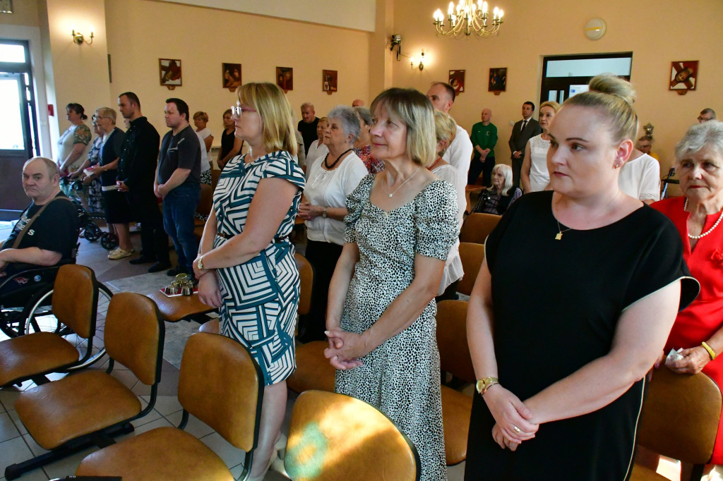 Z pieśnią patriotyczną w tle. Niezwykły piknik w DPS dla Kombatantów