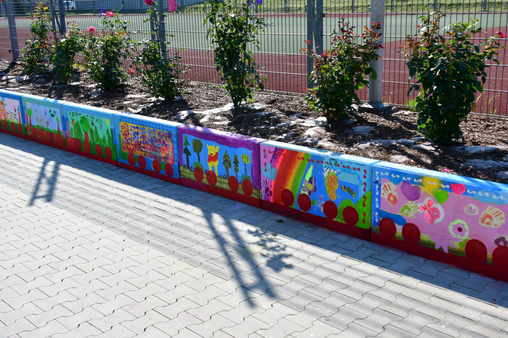 Niezwykłe murale powstały w biłgorajskiej Wiosce Dziecięcej