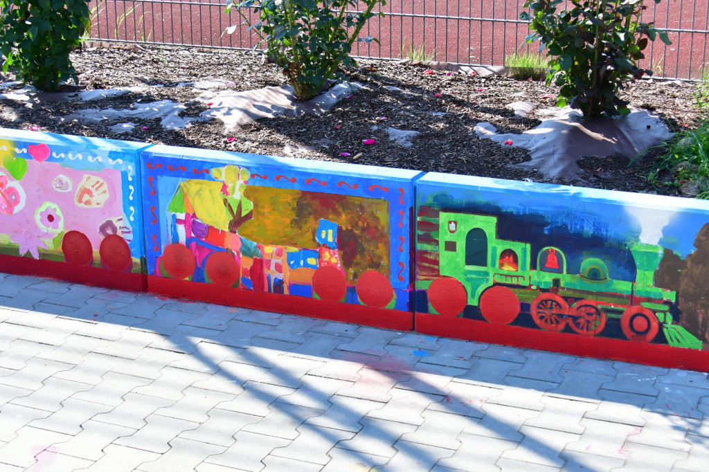 Niezwykłe murale powstały w biłgorajskiej Wiosce Dziecięcej