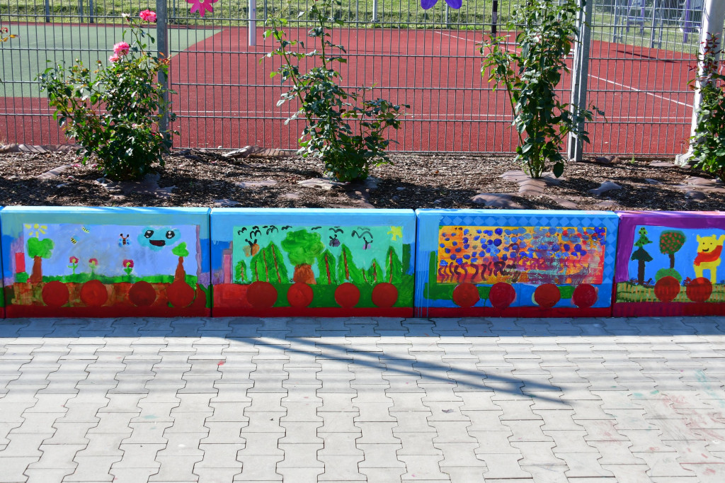 Niezwykłe murale powstały w biłgorajskiej Wiosce Dziecięcej