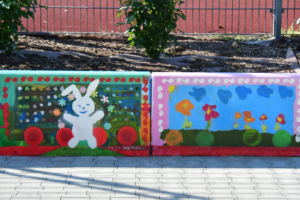 Niezwykłe murale powstały w biłgorajskiej Wiosce Dziecięcej