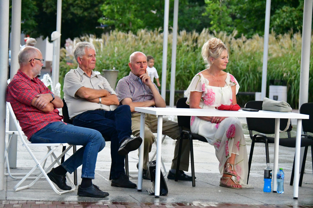 Seniorzy znów ożywili centrum Biłgoraja