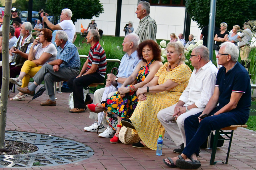 Seniorzy znów ożywili centrum Biłgoraja