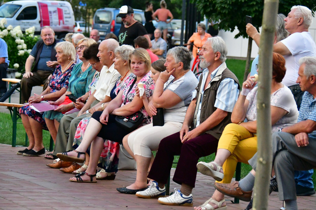 Seniorzy znów ożywili centrum Biłgoraja