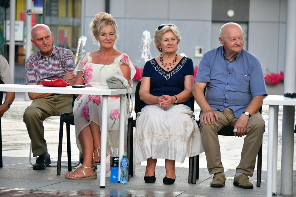 Seniorzy znów ożywili centrum Biłgoraja