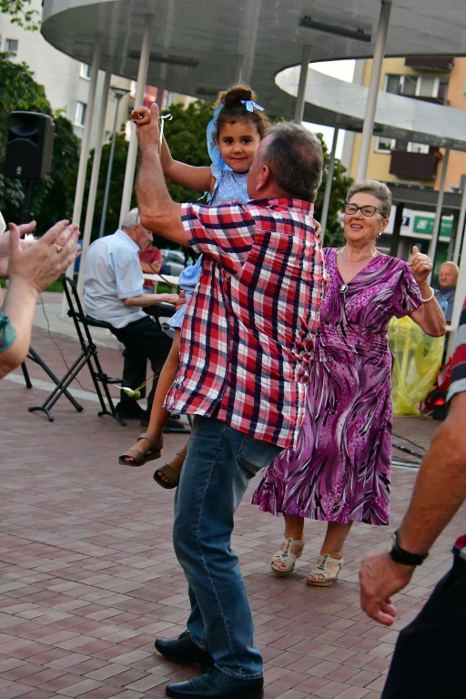 Seniorzy znów ożywili centrum Biłgoraja