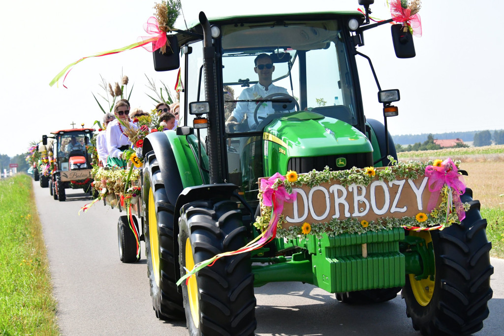 Za plony ziemi dziękowali mieszkańcy gminy Obsza
