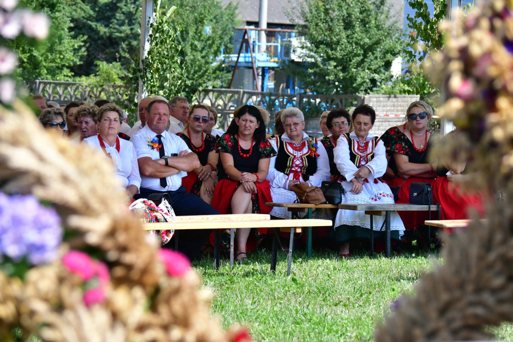Za plony ziemi dziękowali mieszkańcy gminy Obsza