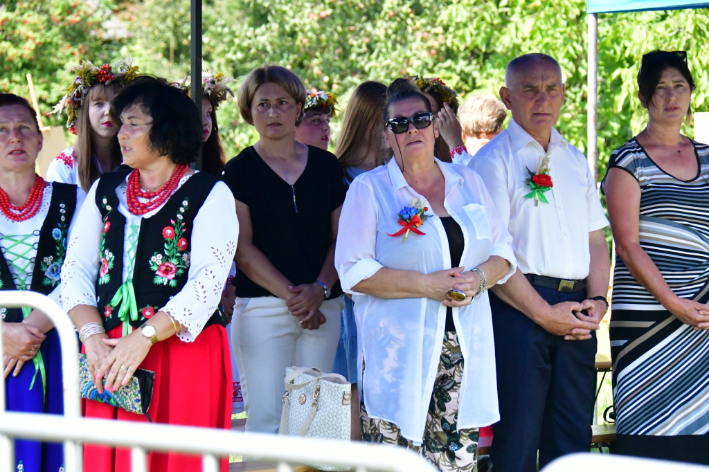 Za plony ziemi dziękowali mieszkańcy gminy Obsza