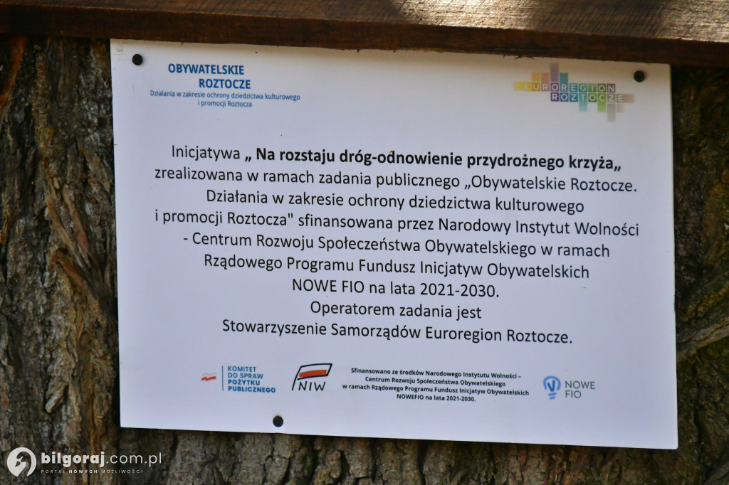 Odnowili krzyż na rozstaju dróg