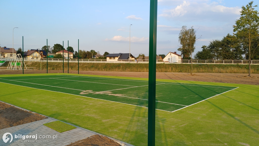 W Płusach powstaje park. Będzie gdzie odpocząć, nie zabraknie atrakcji dla młodych