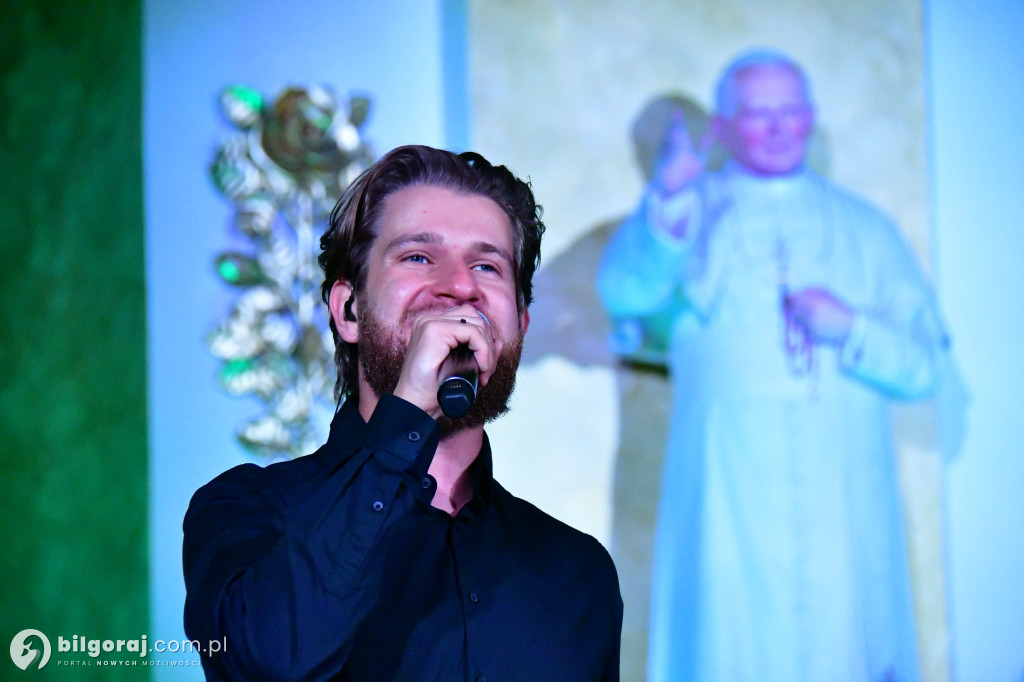 Biłgoraj. Niezwykły koncert przypomniał osobę św. Jana Pawła II