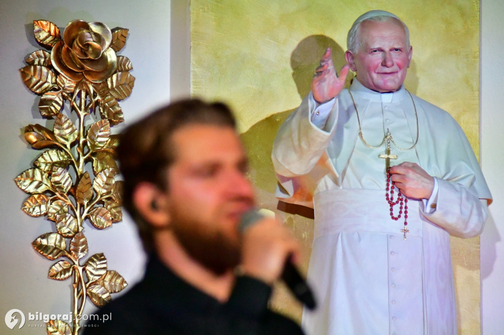 Biłgoraj. Niezwykły koncert przypomniał osobę św. Jana Pawła II