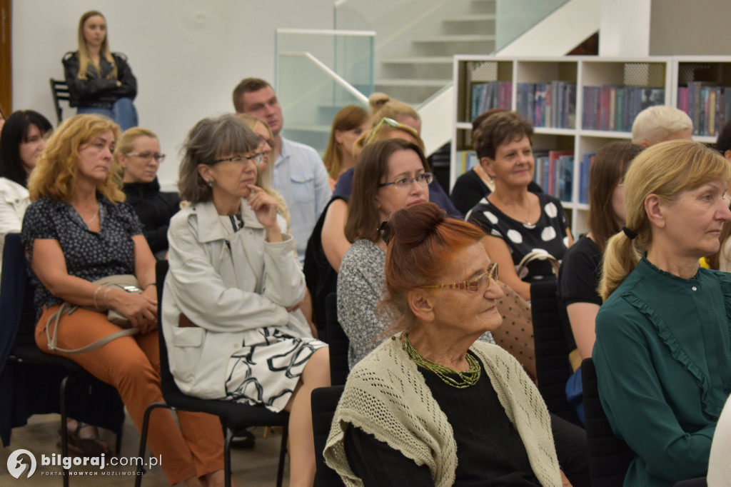 Max Czornyj w tarnogrodzkiej Bibliotece