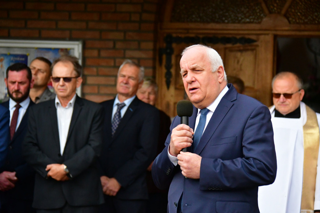 Droga przez Podsośninę, Szostaki do Pisklak otwarta
