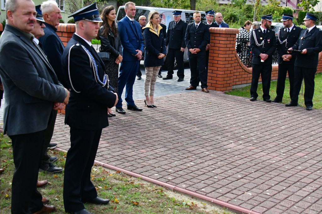 Droga przez Podsośninę, Szostaki do Pisklak otwarta