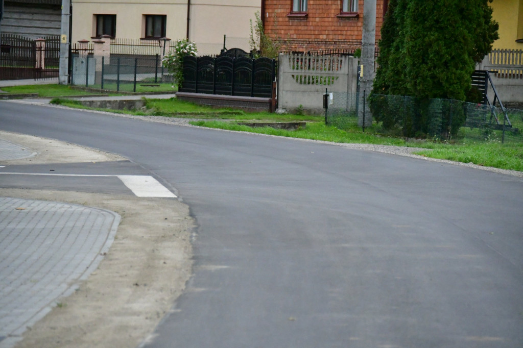 Droga przez Podsośninę, Szostaki do Pisklak otwarta