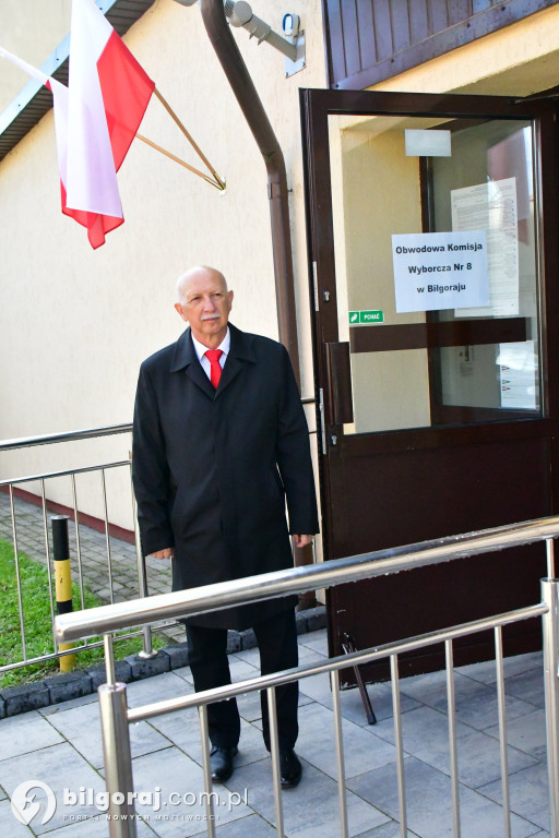 Biłgorajanie ruszyli do urn. Wybierają posłów i senatorów