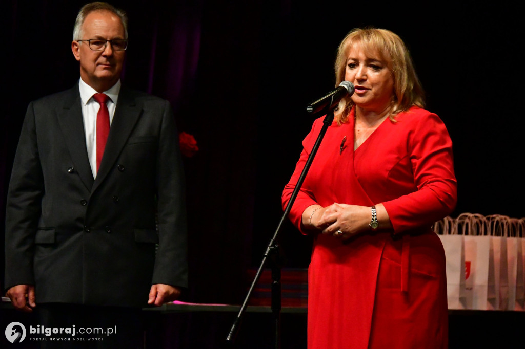 Odznaczenie 48 Par Złotych Godów w Biłgorajskim Centrum Kultury
