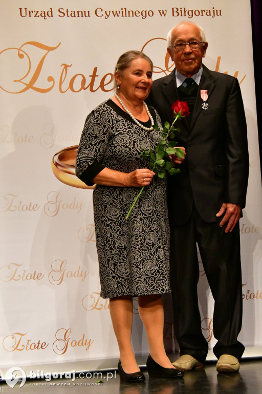 Odznaczenie 48 Par Złotych Godów w Biłgorajskim Centrum Kultury