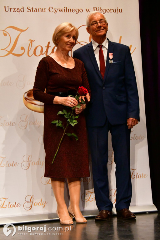 Odznaczenie 48 Par Złotych Godów w Biłgorajskim Centrum Kultury