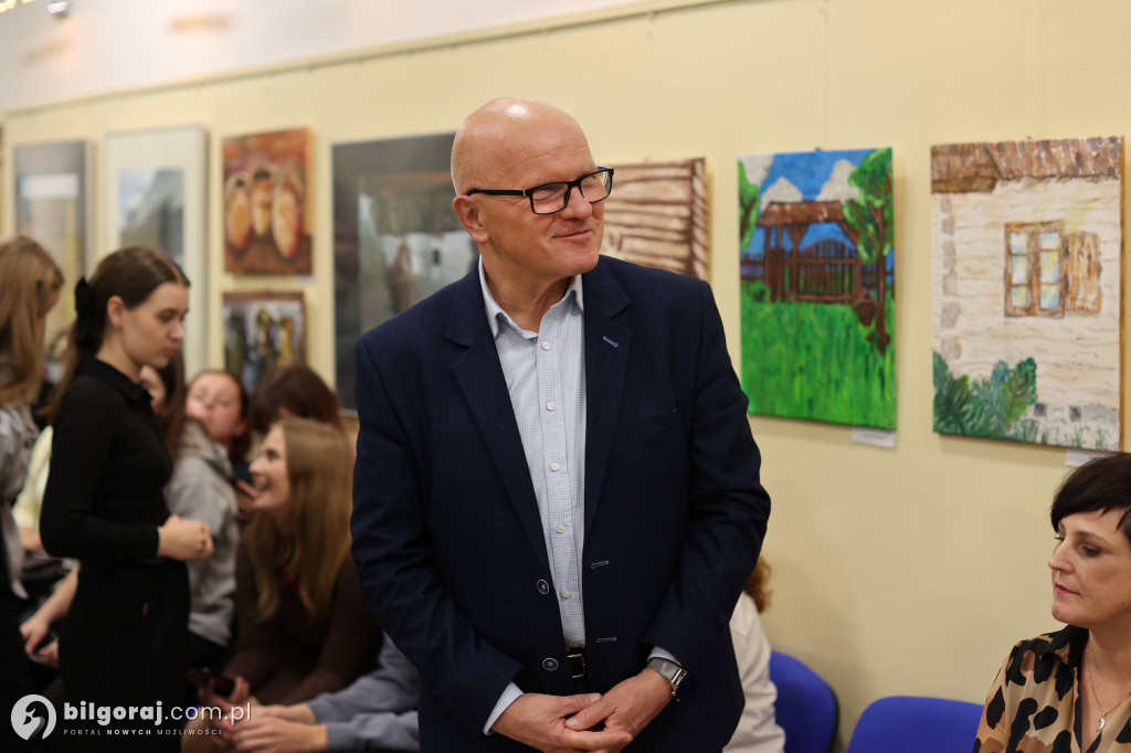 Wernisaż wystawy młodych malarzy