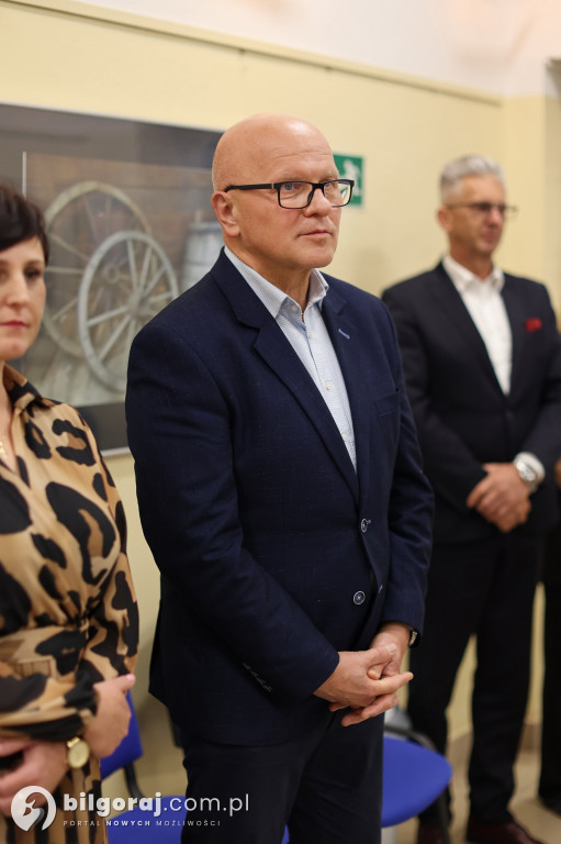 Wernisaż wystawy młodych malarzy