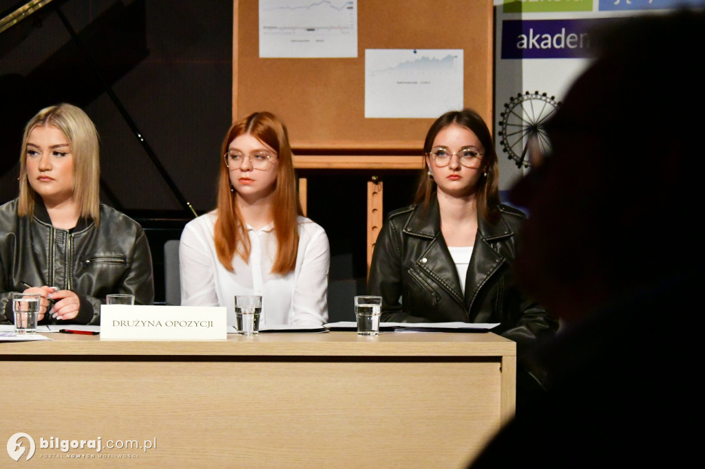Znamy parę finałową biłgorajskich debat oksfordzkich. Zmierzą się...