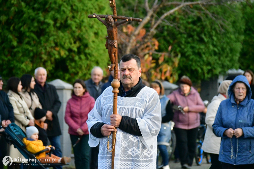 Dereźnia w gminie Biłgoraj. Mieszkańcy przeszli w procesji różańcowej